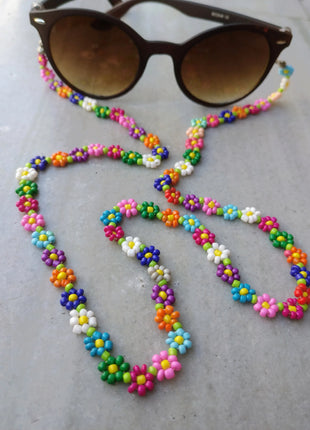 Atelier créatif – Chaîne de lunettes perlée - événement pop up store, influence ...